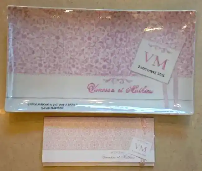 Plat rectangulaire Design en porcelaine personnalisé d'après le faire-part de mariage