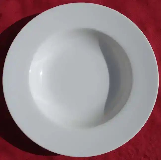 Assiette creuse Hélène en porcelaine à personnaliser