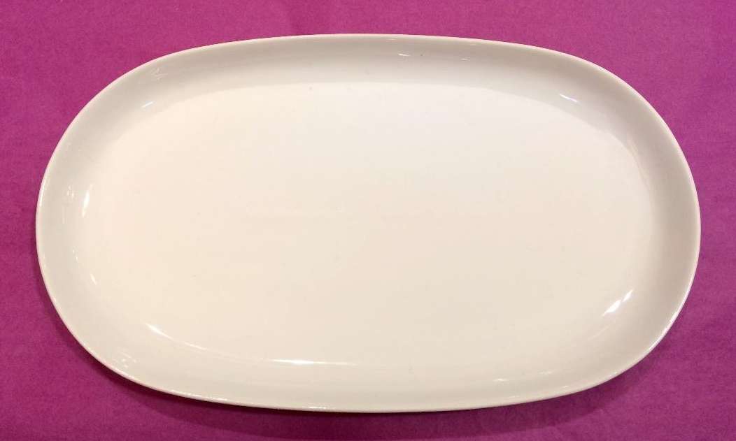 Plat ovale en porcelaine à personnaliser